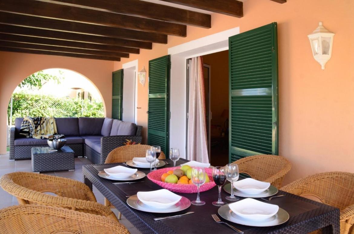 Villas Las Golondrinas Cala'N Bosch  Exterior foto